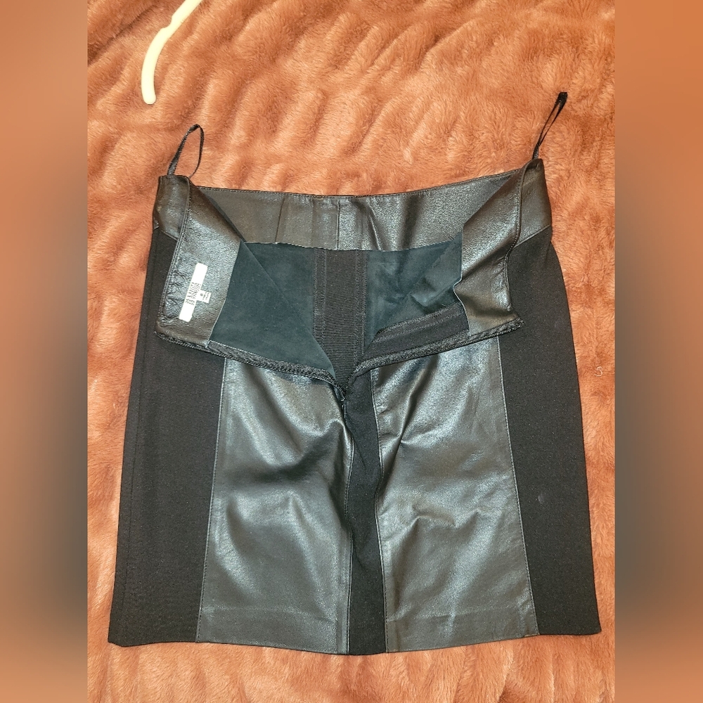 BB Dakota Black Leather Stretch Skirt - Picture 2 of 5